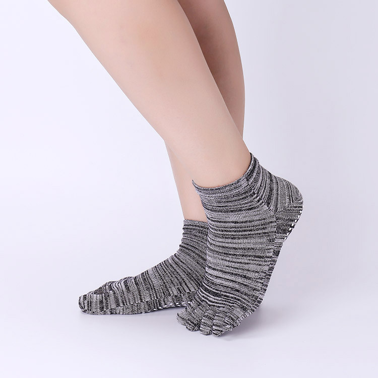 Kaus Kaki Yoga Anti Selip deng - Pilate Yoga Workout ulasan dan harga